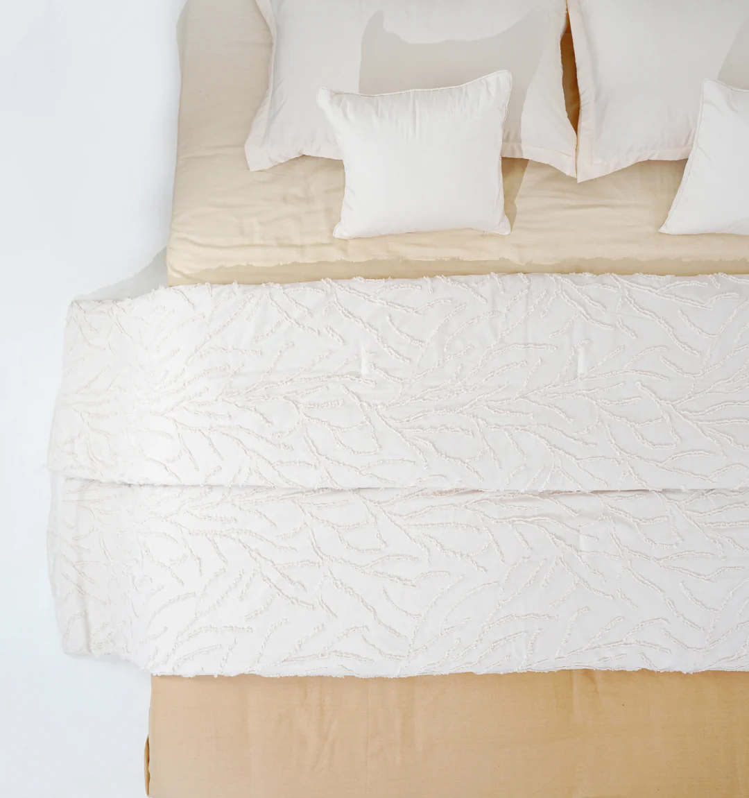 Midnight Air Threaded Comforter - Vanilla - Image 8