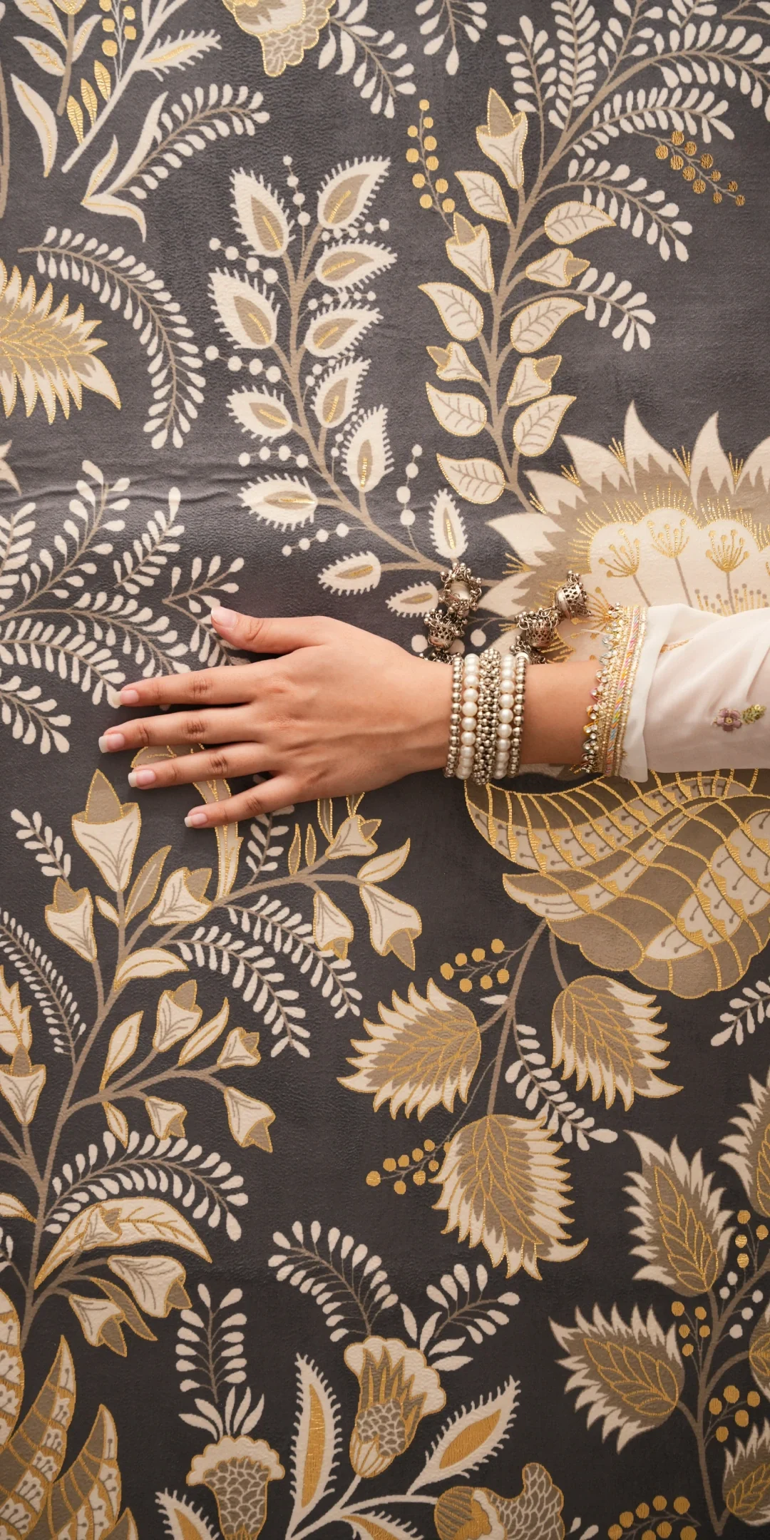 Golden Bloom - Image 6