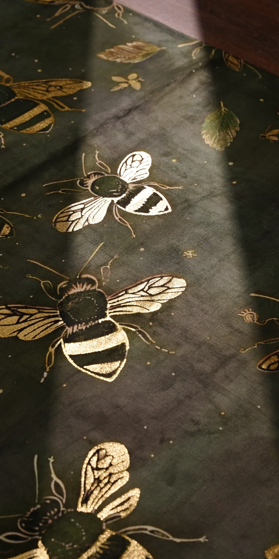Queen's Honeycomb - Image 3